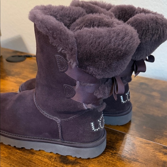 UGG ** Limited Edition ** Classic Bling in Lodge Size 6 - Picture 6 of 8